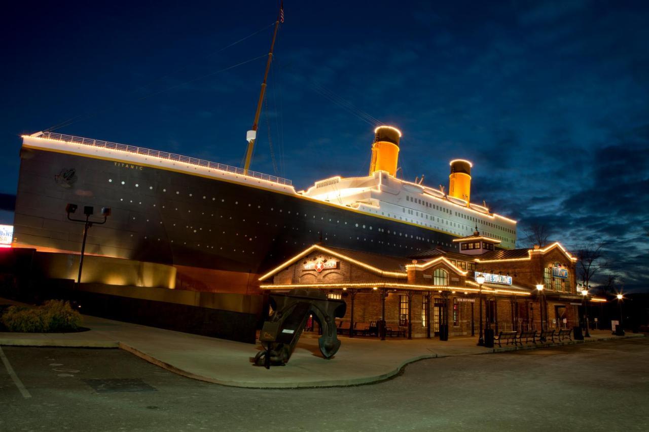 Her Majesty'S Way, Awesome Mtn Views, 1089 Free Tickets Each Paid Day, Dollywood And More ガトリンバーグ エクステリア 写真