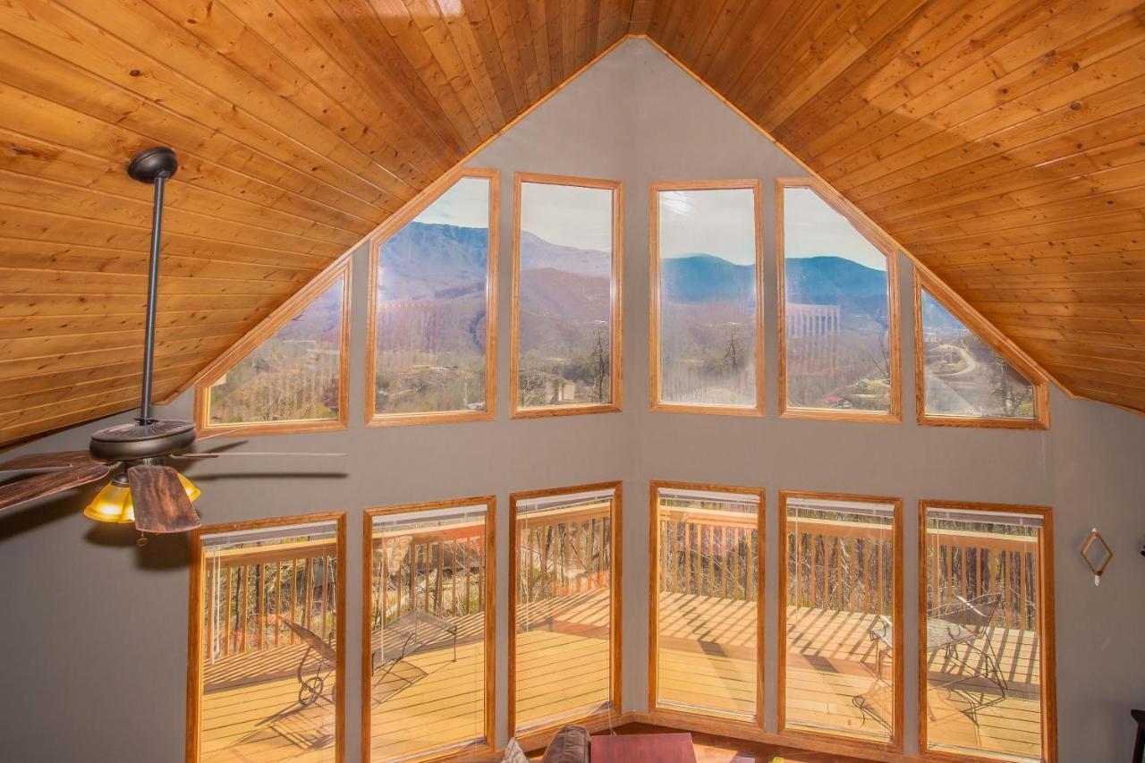Her Majesty'S Way, Awesome Mtn Views, 1089 Free Tickets Each Paid Day, Dollywood And More ガトリンバーグ エクステリア 写真